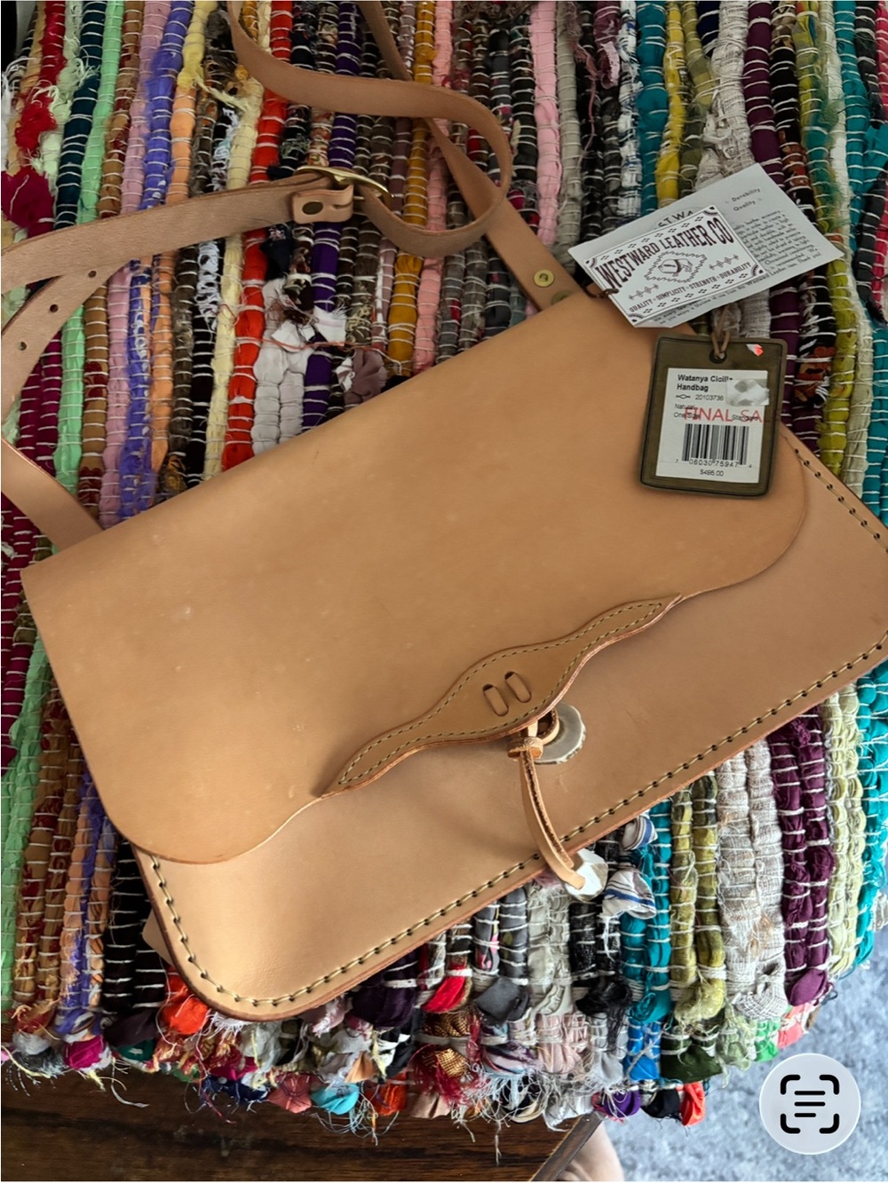 Filson Watanya Cicilla Shoulder Bag in Natural Tan - Picture 4 of 5